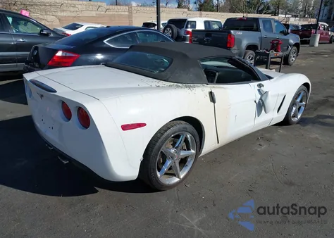 2011 Chevrolet Corvette из США, поврежденный, VIN 1G1YG3DW1B5102372